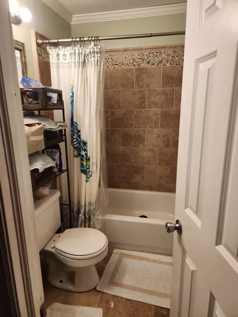 1225 Corley Dr, Elgin, IL 60120 photo 7
