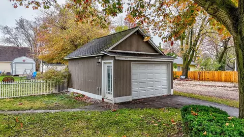 Exterior - 129 Cash St, Seneca, IL 61360 photo 5 of 5