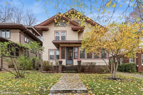 727 Garfield Ave, Aurora, IL 60506