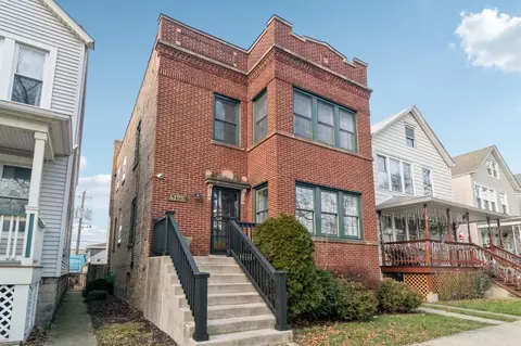 4128 N Maplewood Ave, Chicago, IL 60618