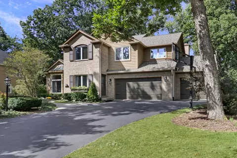 7605 Bittersweet Dr, Gurnee, IL 60031