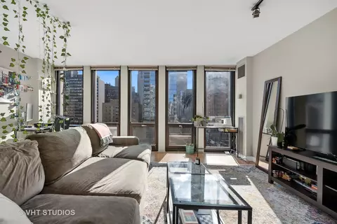1 E Scott St #907, Chicago, IL 60610 photo 6