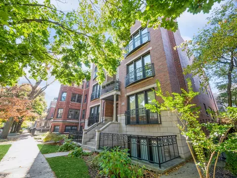 3438 N Bosworth Ave #3N, Chicago, IL 60657