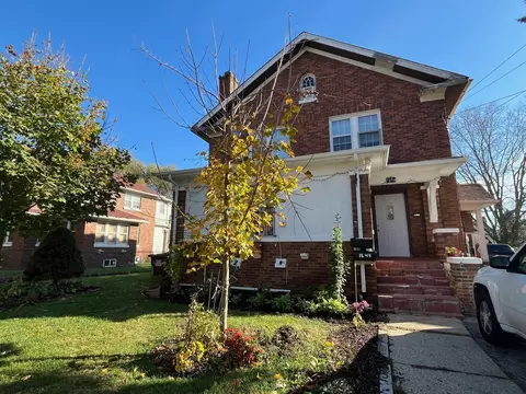 1244 Rose Ave, Rockford, IL 61102