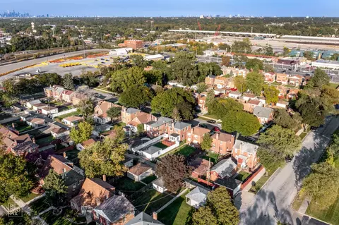View/Area - 7621 S Artesian Ave, Chicago, IL 60652 photo 5 of 7