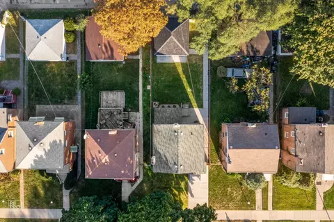 View/Area - 7621 S Artesian Ave, Chicago, IL 60652 photo 2 of 7