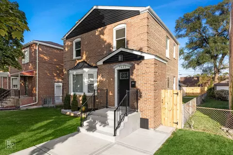 7621 S Artesian Ave, Chicago, IL 60652