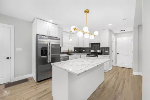 Kitchen - 7621 S Artesian Ave, Chicago, IL 60652 photo 1 of 3