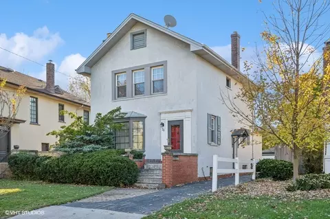 76 Warwick Rd, Winnetka, IL 60093
