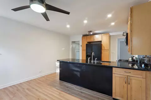 516 N Maple St, Mount Prospect, IL 60056 photo 10