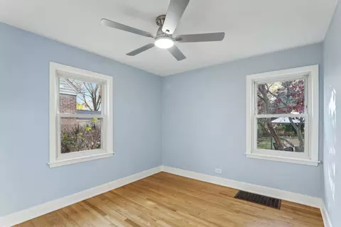 516 N Maple St, Mount Prospect, IL 60056 photo 15