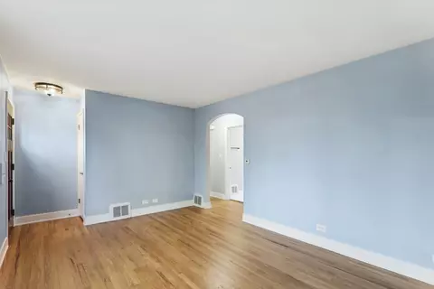 516 N Maple St, Mount Prospect, IL 60056 photo 6