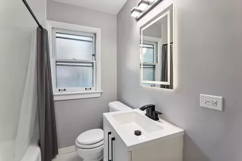 516 N Maple St, Mount Prospect, IL 60056 photo 16