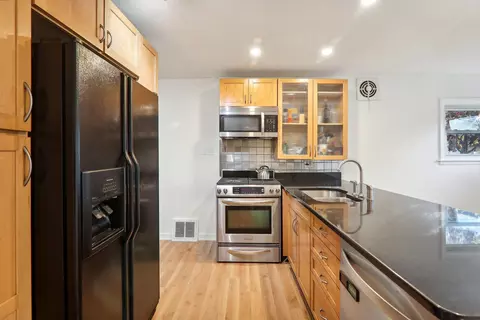 516 N Maple St, Mount Prospect, IL 60056 photo 7