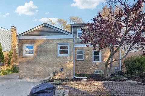 516 N Maple St, Mount Prospect, IL 60056 photo 32