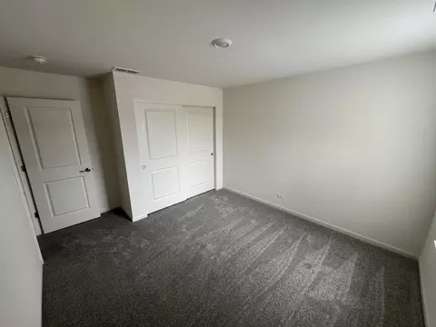1209 Draper Rd, Mchenry, IL 60050 photo 8