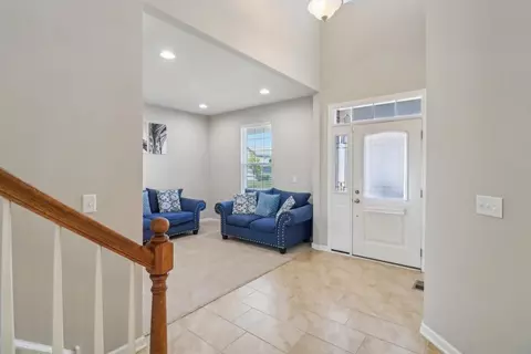 1742 Prospect Dr, Hoffman Estates, IL 60192 photo 10
