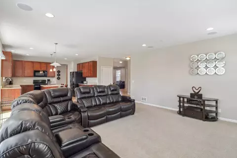 1742 Prospect Dr, Hoffman Estates, IL 60192 photo 20