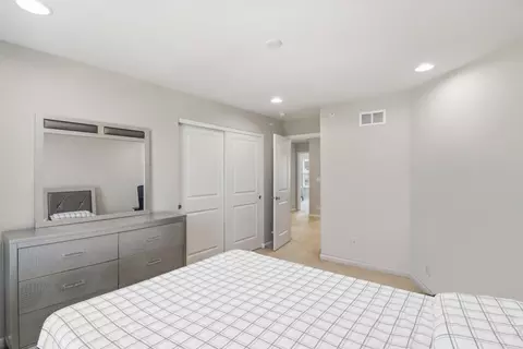 1742 Prospect Dr, Hoffman Estates, IL 60192 photo 33