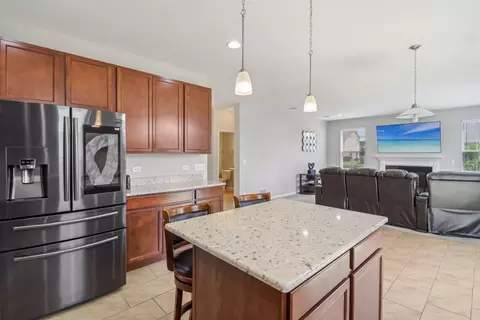 1742 Prospect Dr, Hoffman Estates, IL 60192 photo 21