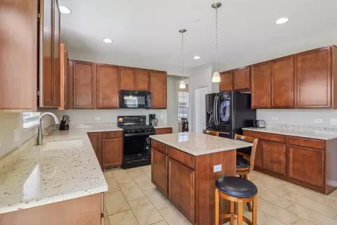 1742 Prospect Dr, Hoffman Estates, IL 60192 photo 22