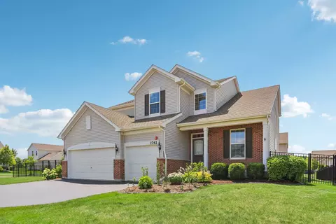 1742 Prospect Dr, Hoffman Estates, IL 60192 photo 3