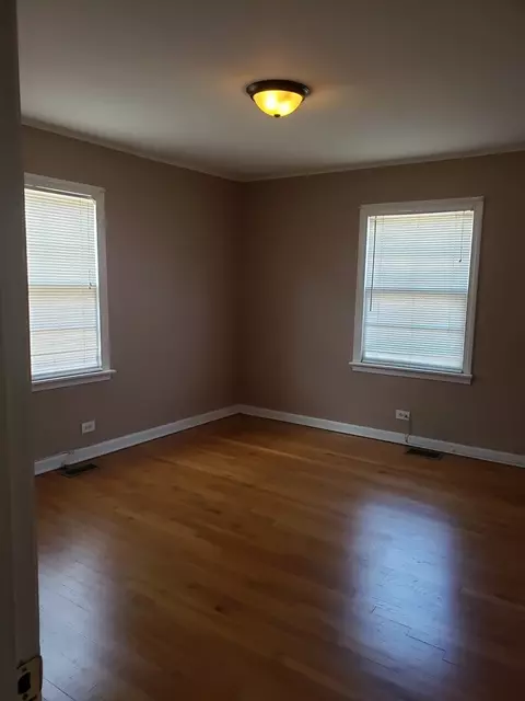 3775 Maple Ave, Northbrook, IL 60062 photo 3