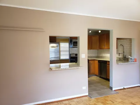 3775 Maple Ave, Northbrook, IL 60062 photo 12