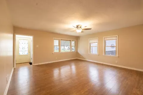 1384 S 4th Ave, Kankakee, IL 60901 photo 6