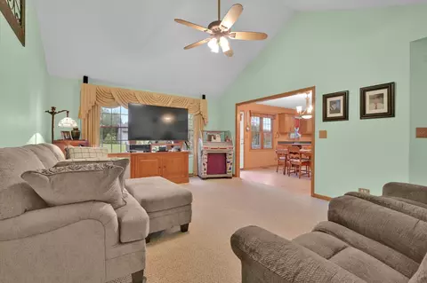 401 Mccoy Ct, Minooka, IL 60447 photo 9