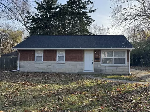 1605 Williamsburg Dr, Champaign, IL 61821