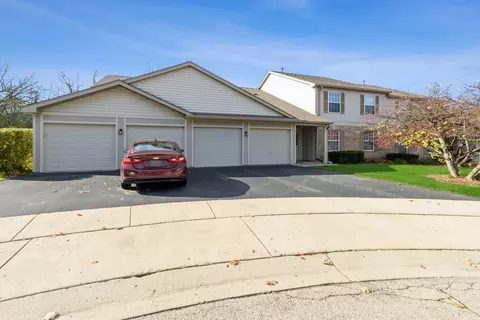Exterior - 1103 Yorkshire Ct #A, Elgin, IL 60120 photo 2 of 4