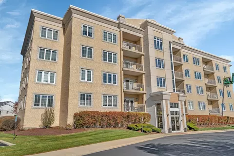 9730 Koch Ct #3D, Orland Park, IL 60467