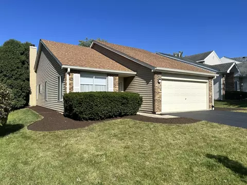 2338 Buckingham Cir, Woodridge, IL 60517