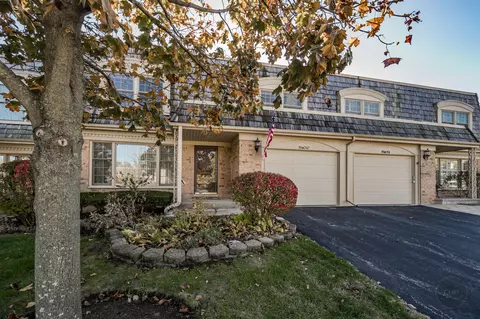 19 W047 Avenue Normandy S, Oak Brook, IL 60523