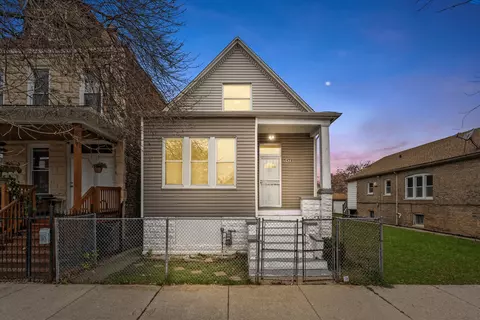 5428 S Wood St, Chicago, IL 60609