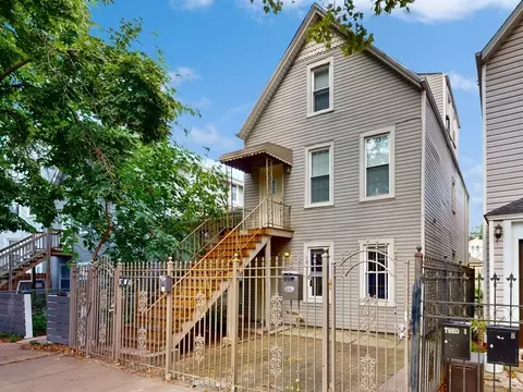 3127 N Monticello Ave, Chicago, IL 60618