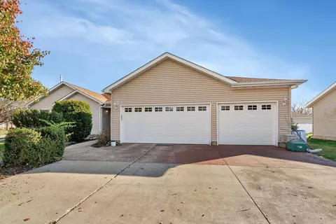 935 Andrew Ln, Marseilles, IL 61341