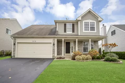 3030 Melbourne Ln, Lake In The Hills, IL 60156