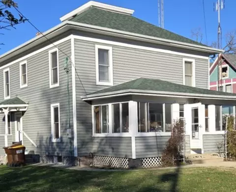 328 Wiley Ave, Paw Paw, IL 61353