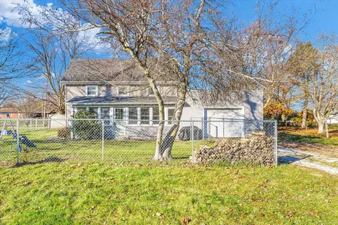 301 N Pease St, Tolono, IL 61880