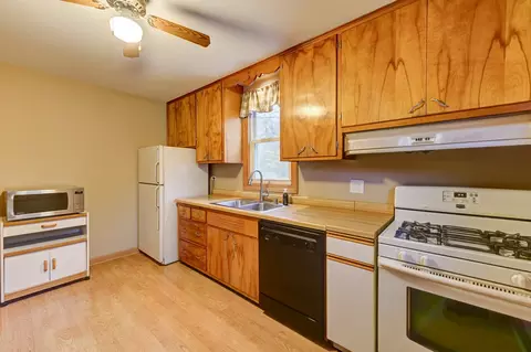 Kitchen - 3801 217th St, Matteson, IL 60443 photo 1 of 1