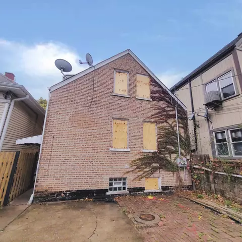 Exterior - 5639 S Artesian Ave, Chicago, IL 60629 photo 3 of 4