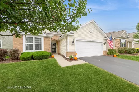 850 Cascade Falls Dr, Elgin, IL 60124 photo 2