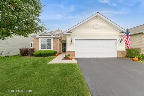 850 Cascade Falls Dr, Elgin, IL 60124
