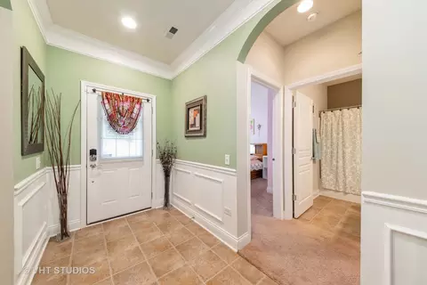 850 Cascade Falls Dr, Elgin, IL 60124 photo 5