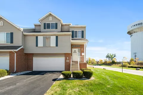 20179 Ash Ln, Lynwood, IL 60411
