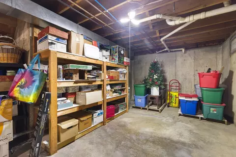 831 Sutton Pl, Freeport, IL 61032 photo 20
