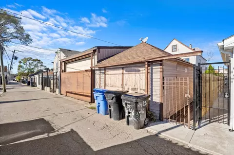2425 W 46th Pl, Chicago, IL 60632 photo 36