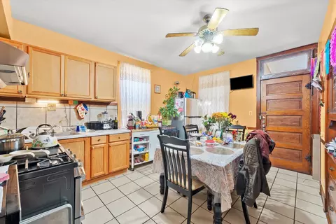 2425 W 46th Pl, Chicago, IL 60632 photo 7